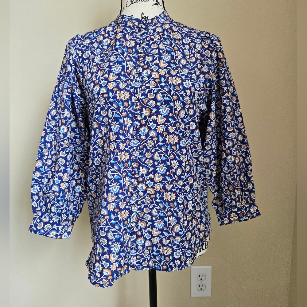 J.Mclaughlin Silk Blend Blouse Womens XS Blue Floral Lightweight